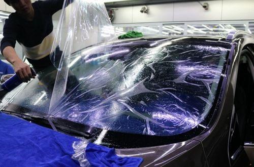 怎样贴汽车玻璃膜视频,视频教程详解