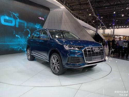 胖哥试驾奥迪q7视频,豪华SUV的驾驭体验解析